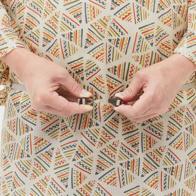 モンベル mont-bell プリント トレッキング レインポンチョ(1128668)全2色