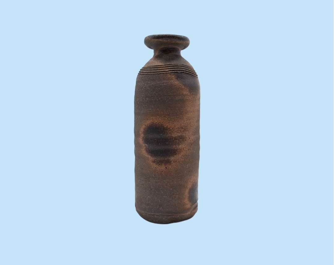 BIZEN YAKI BOTTLE VASE