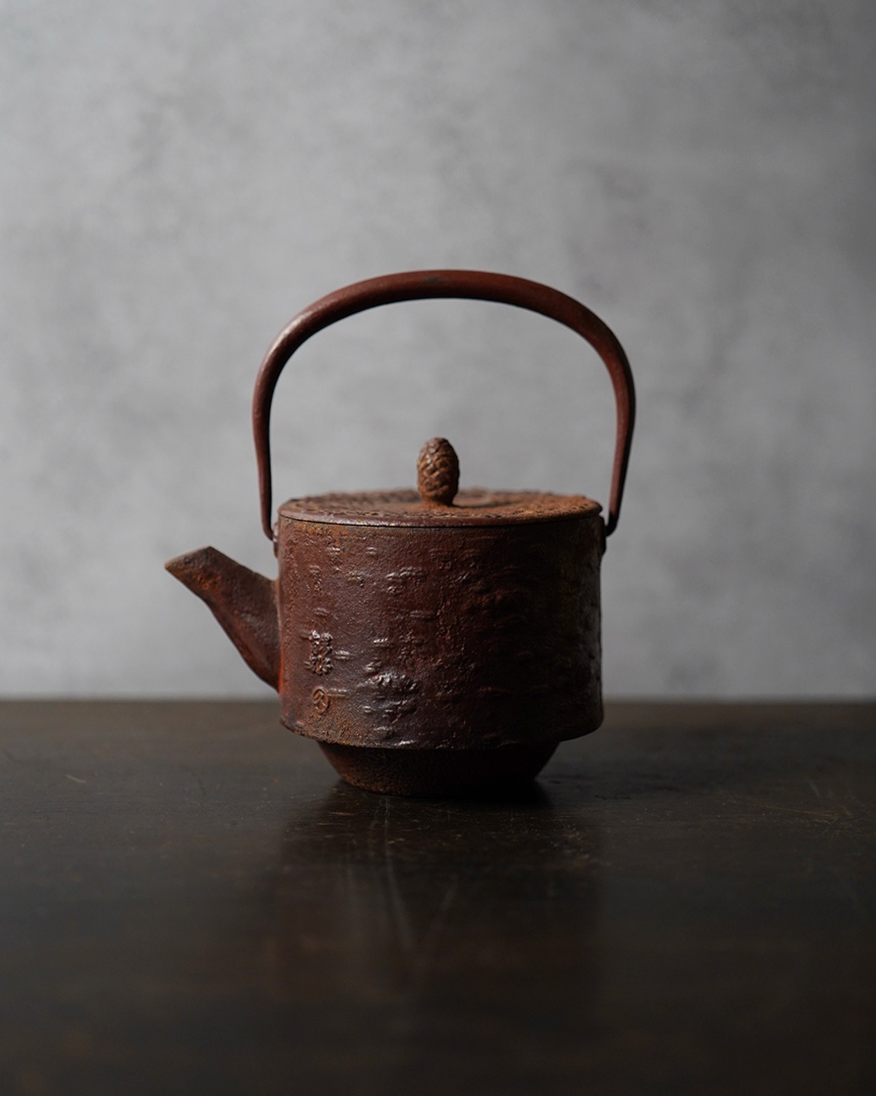 急須　南部鉄器　桜皮寸筒　/　岩手