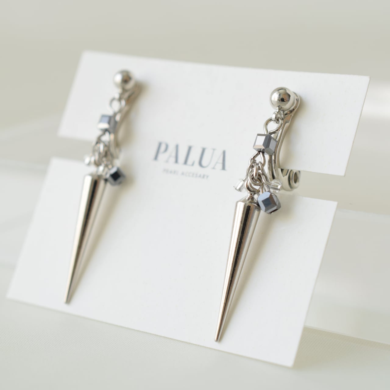 氷柱 シルバー 魔法のイヤリング 痛くない 福耳 日本製 金属アレルギー対応 落ちない シンプル 大人 ピアス風 揺れる 送料無料