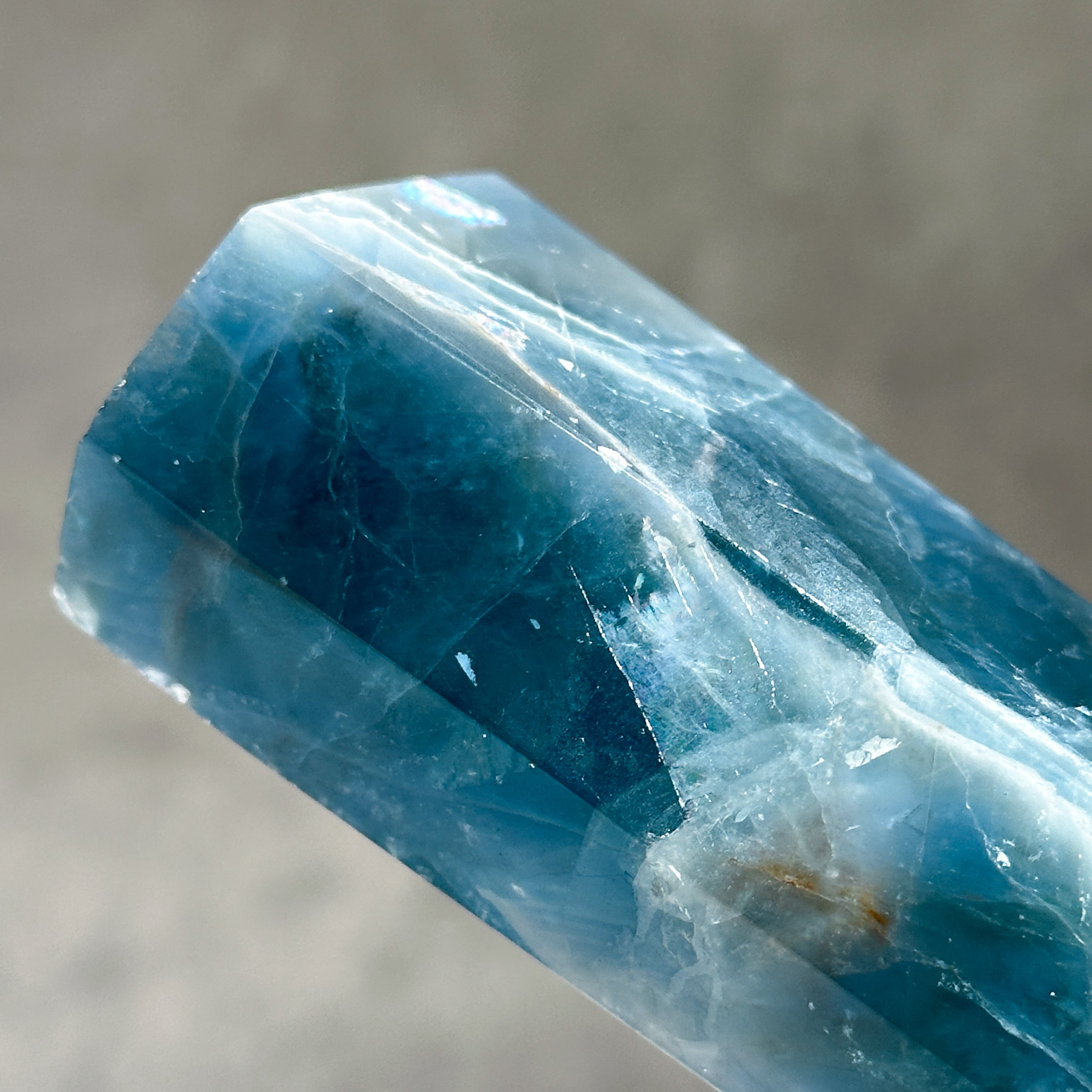 ブルーフローライト タワー型22 ◇ Fluorite ◇天然石・パワーストーン