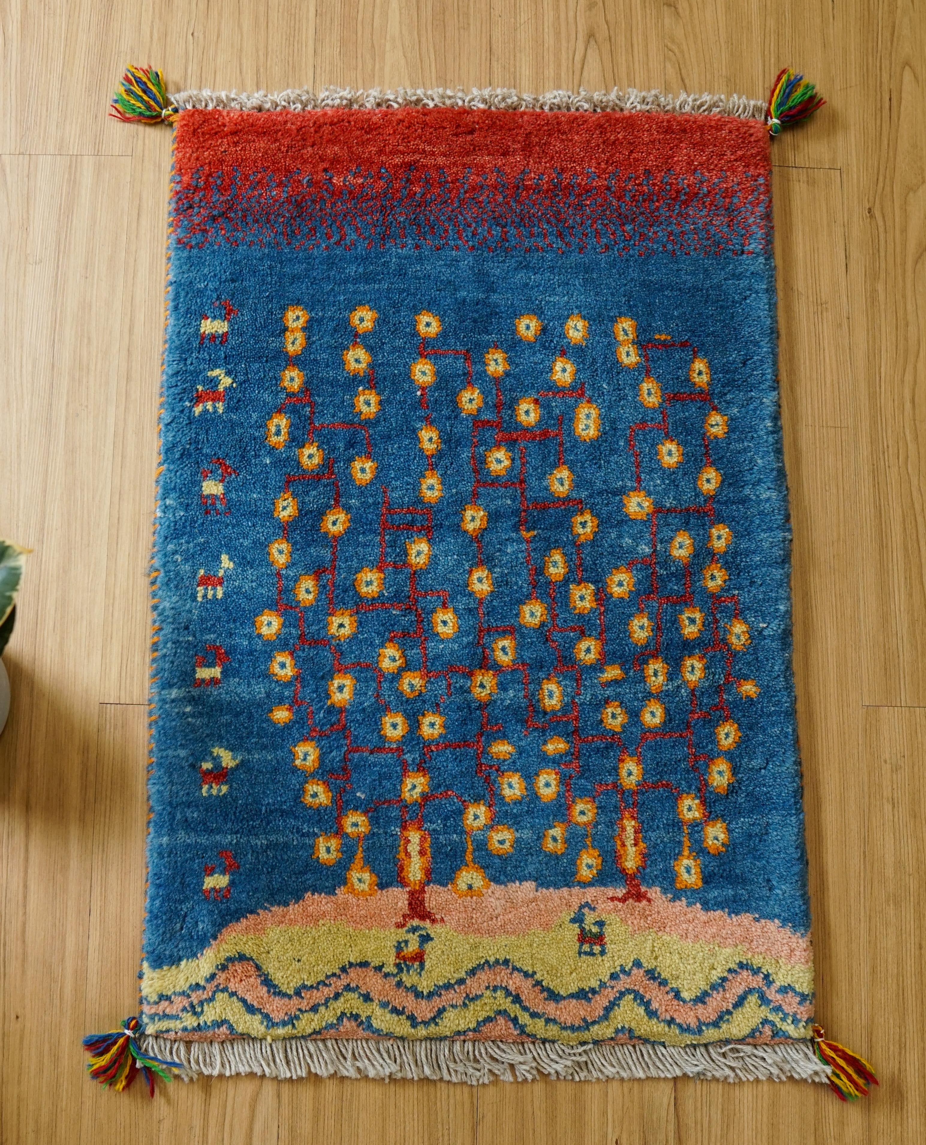 手織りのアンティークペルシャ絨毯 ナイン　ハビビアン 305×255cm ペルシャ絨毯 ナイン産 ハビビアン | Decorworks
