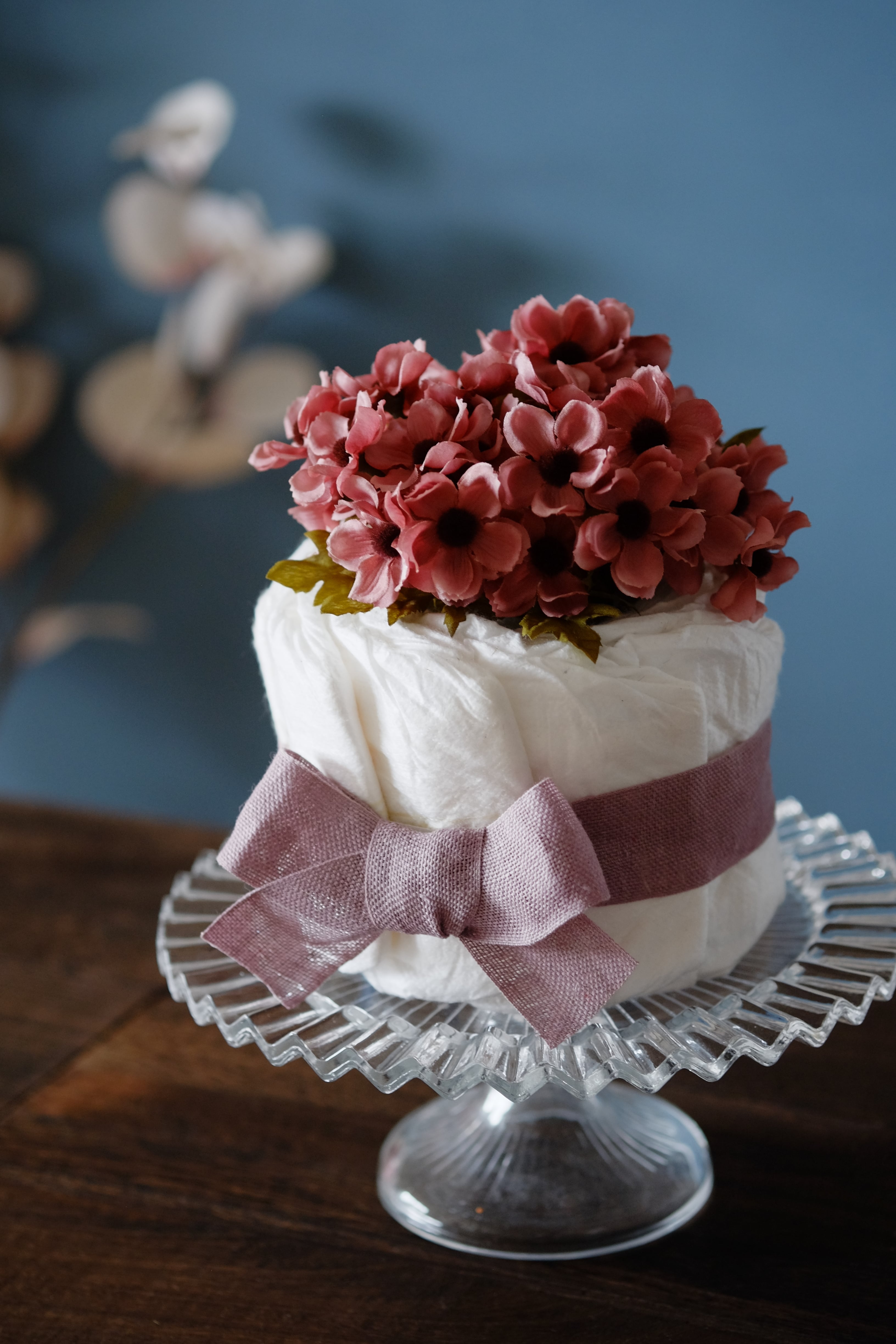 花束ダイパーケーキ アネモネチャーム 1段 ピンク オムツケーキ おむつケーキ 出産祝い 安産祈願 ベビーシャワー 愛妻家の花屋 はなぷれ