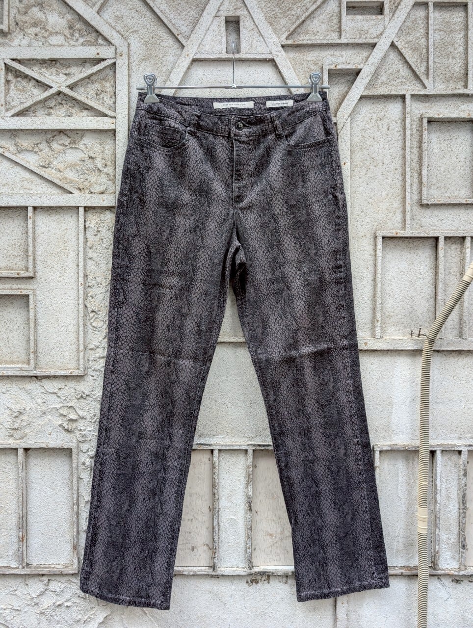 "JONES NEW YORK JEANS" snake pattern pants