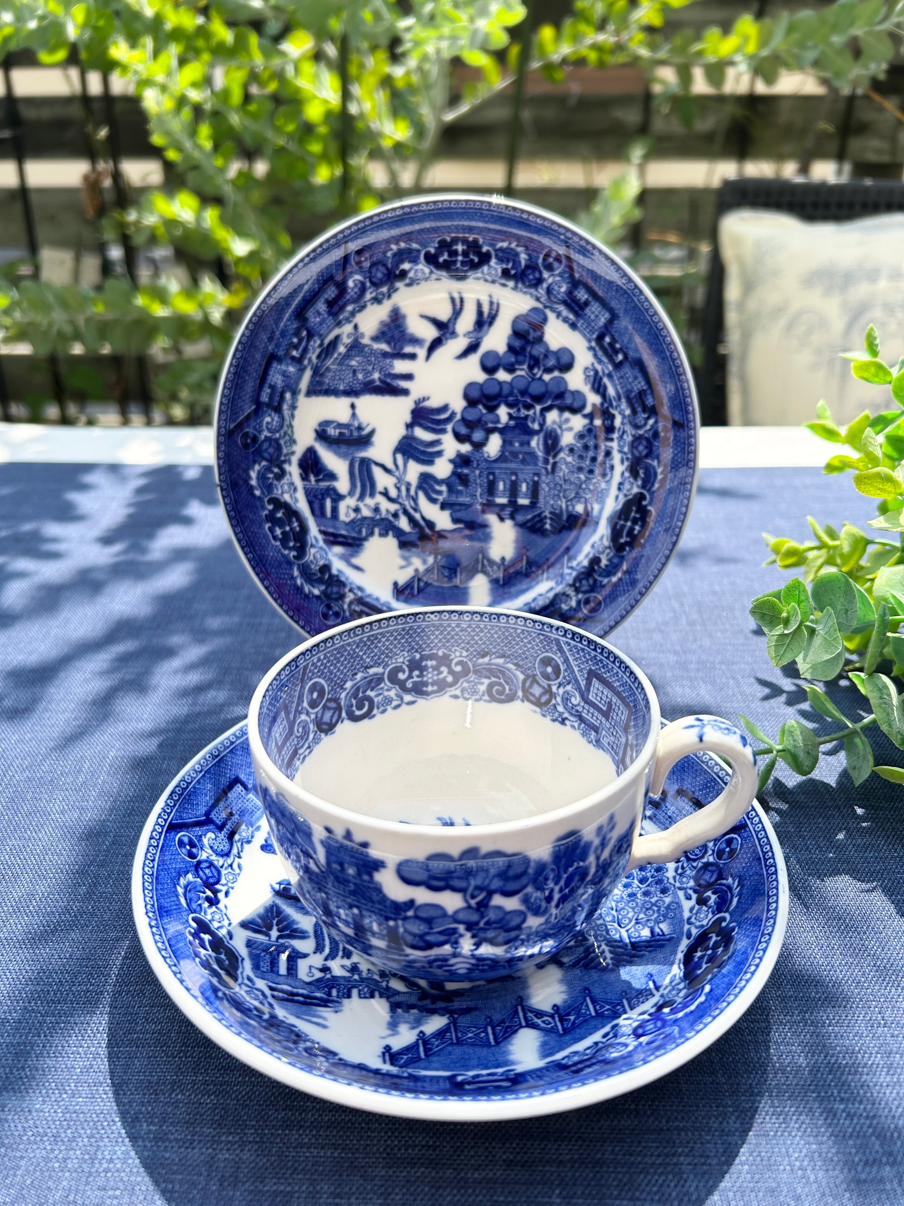 SPODE社 ブルーウイロー トリオ(カップアンドソーサー、プレート