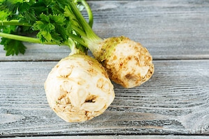 【地中海の珍しいお野菜】セルリアック - Celeriac -