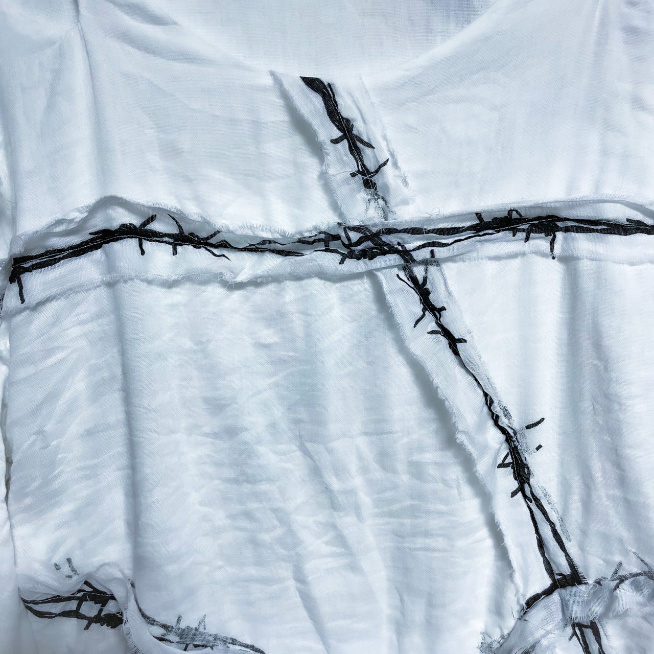 UNFINISHED有刺鉄線ツギハギ　ガーゼシャツ