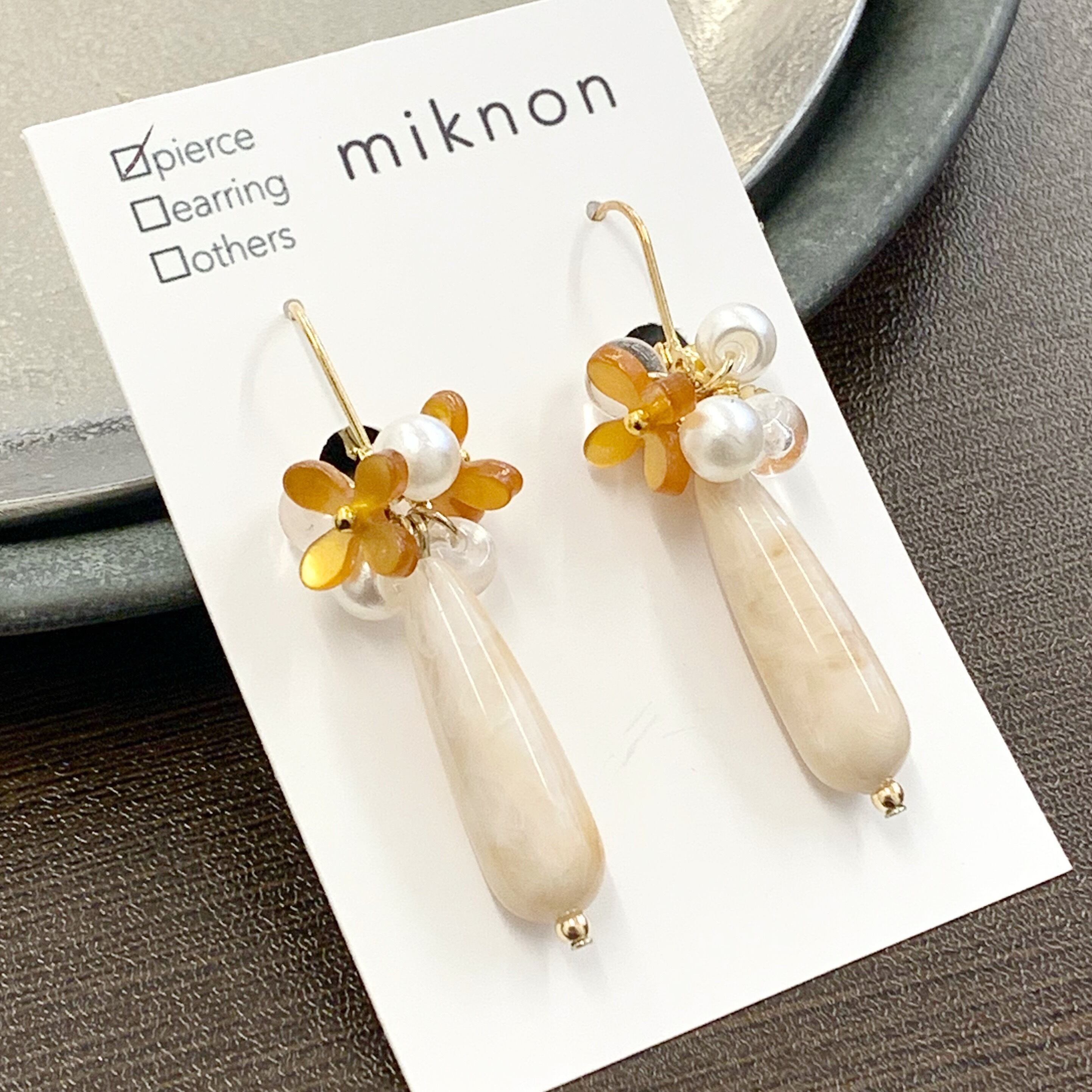 miknon 金木犀のピアス/イヤリング | ハコ/アクセサリー