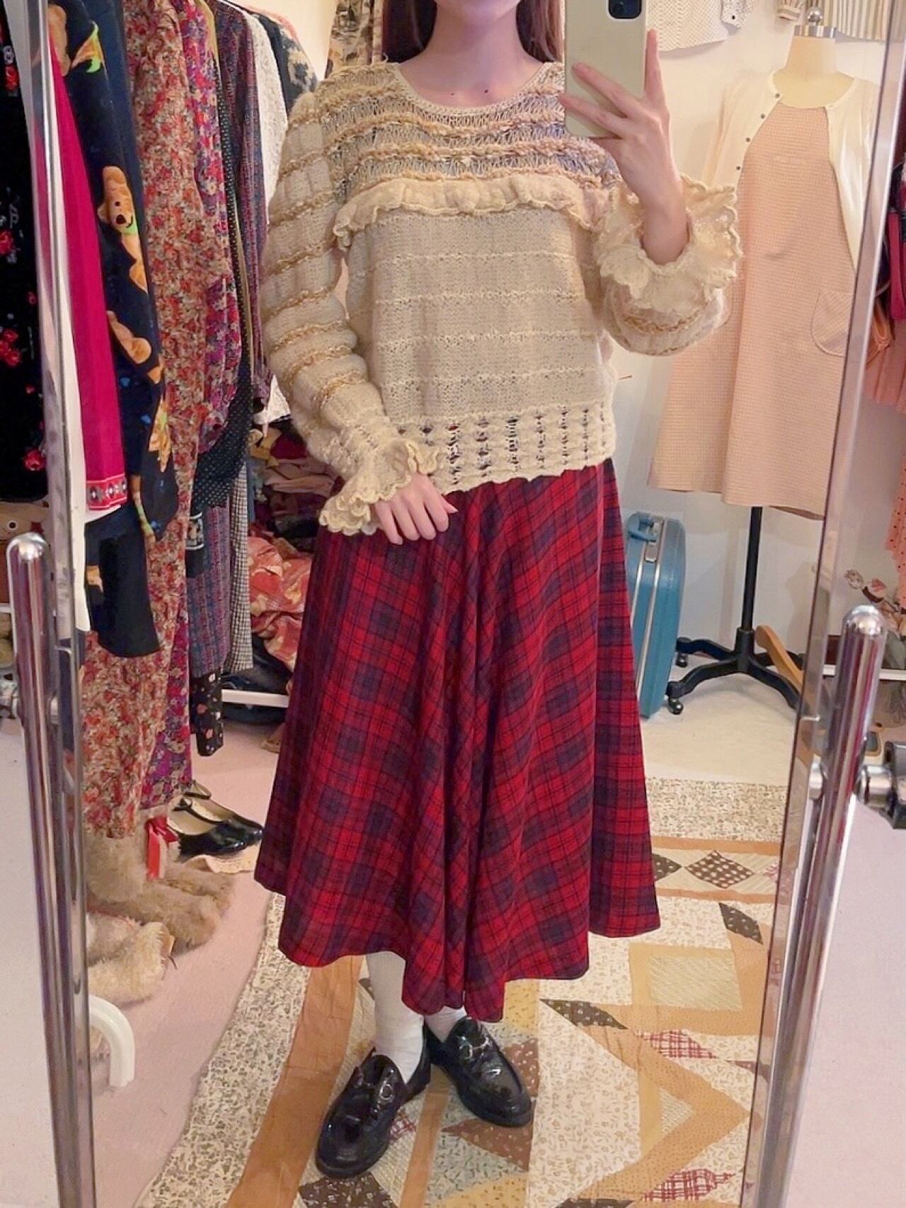 ruffle cuffs gold lame knit