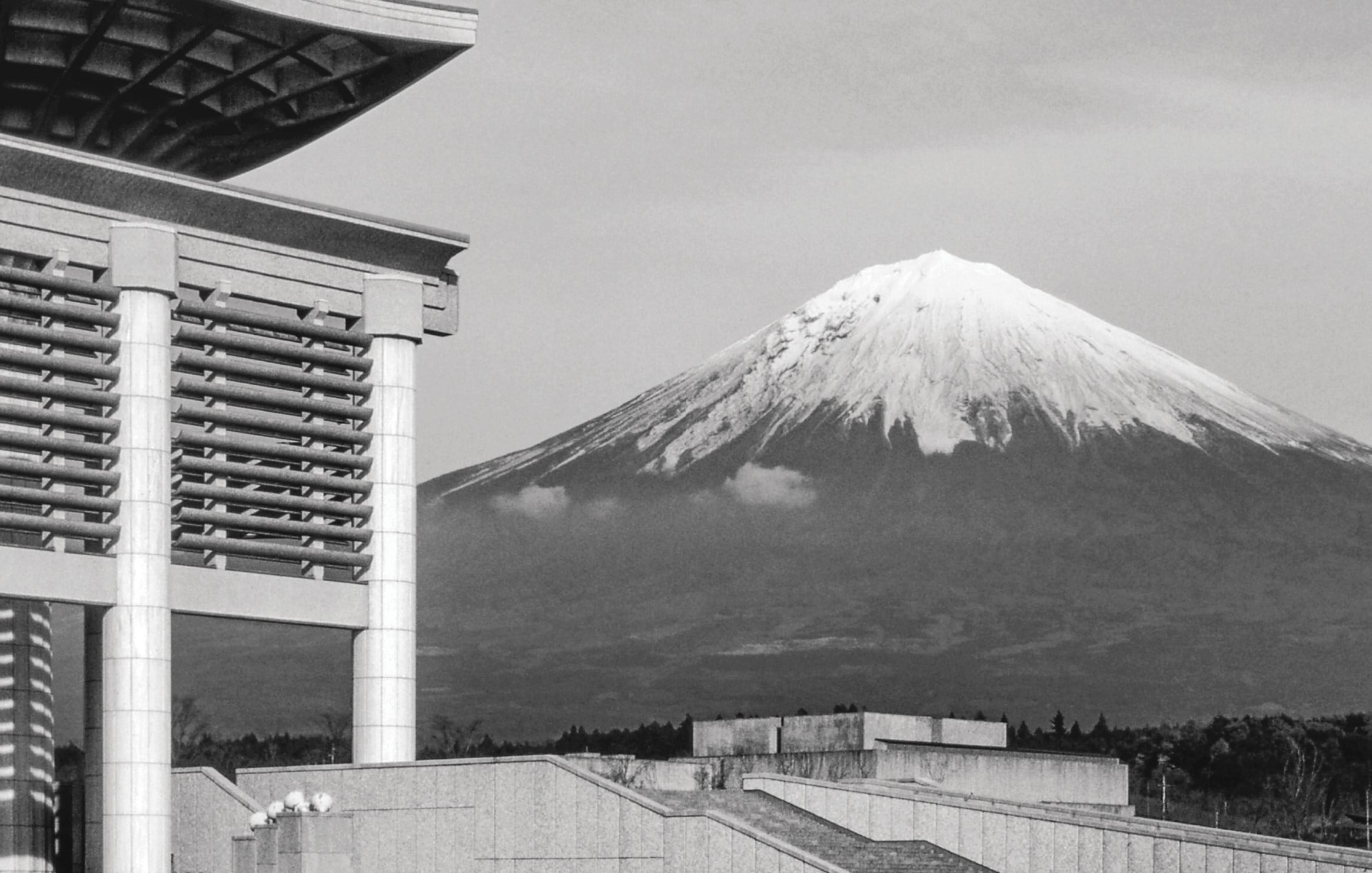 Vanishing Japan: Modern Architecture, Gone But Not Forgotten