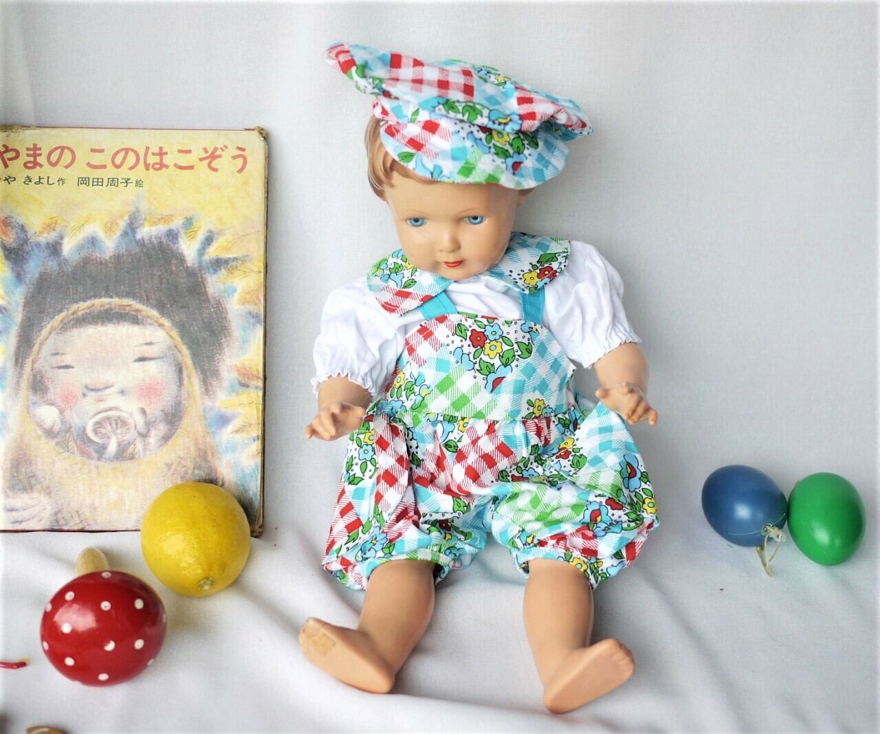 ドイツ 人形のお洋服 レトロ 3ピースセット 60~70年代ファッションブラウス・サロペット・キャスケット