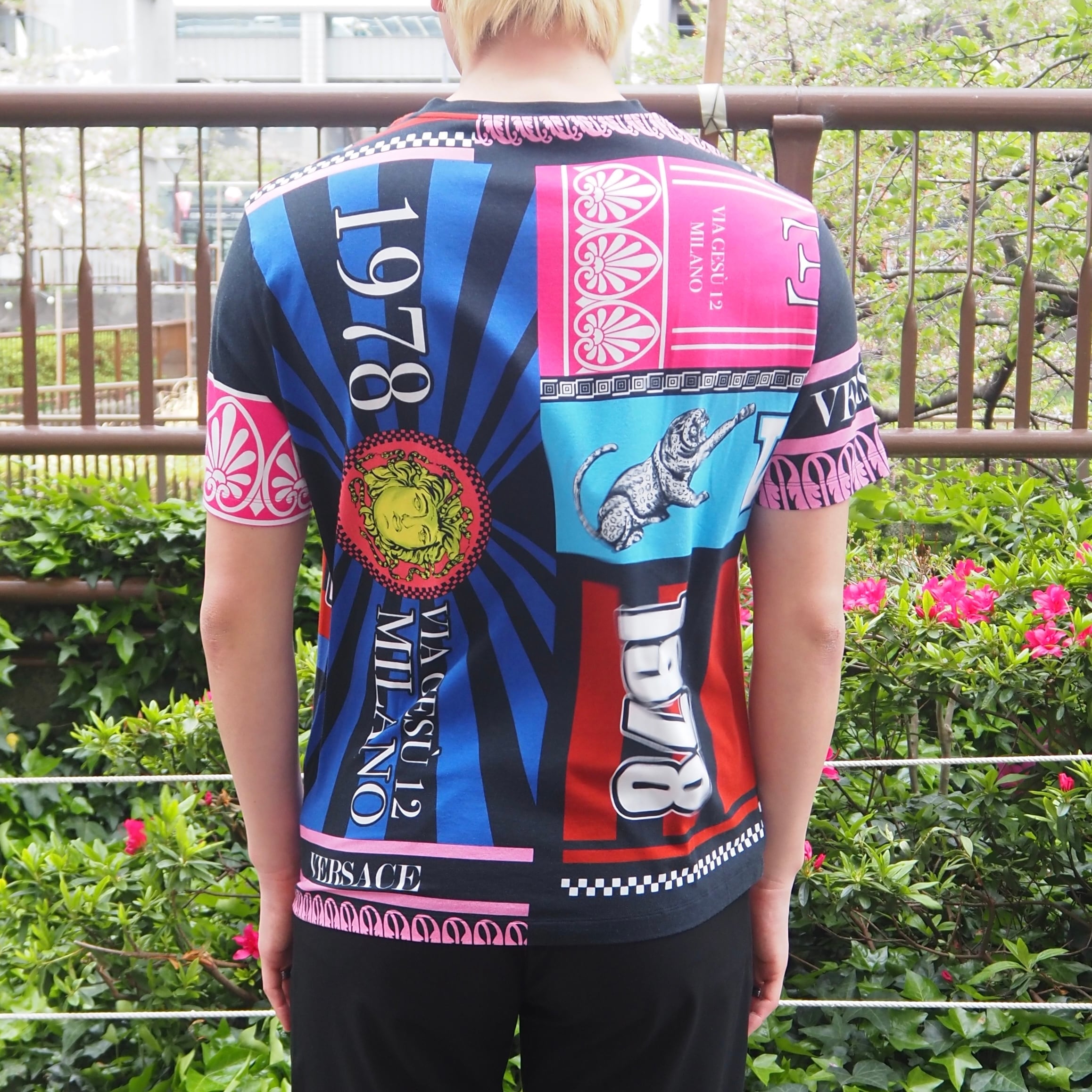 VERSACE Tシャツ 総柄 ヴェルサーチ | 2122TOKYO