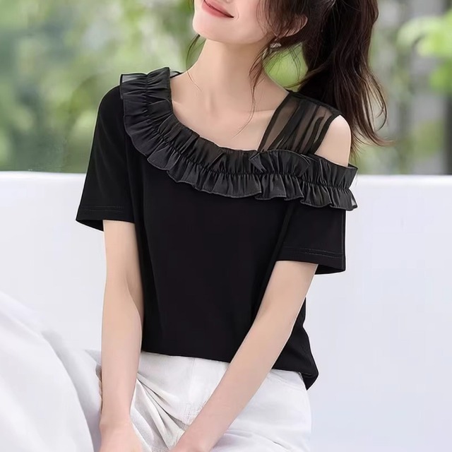 black asymmetrical off shoulder ruffle top＜t3174＞