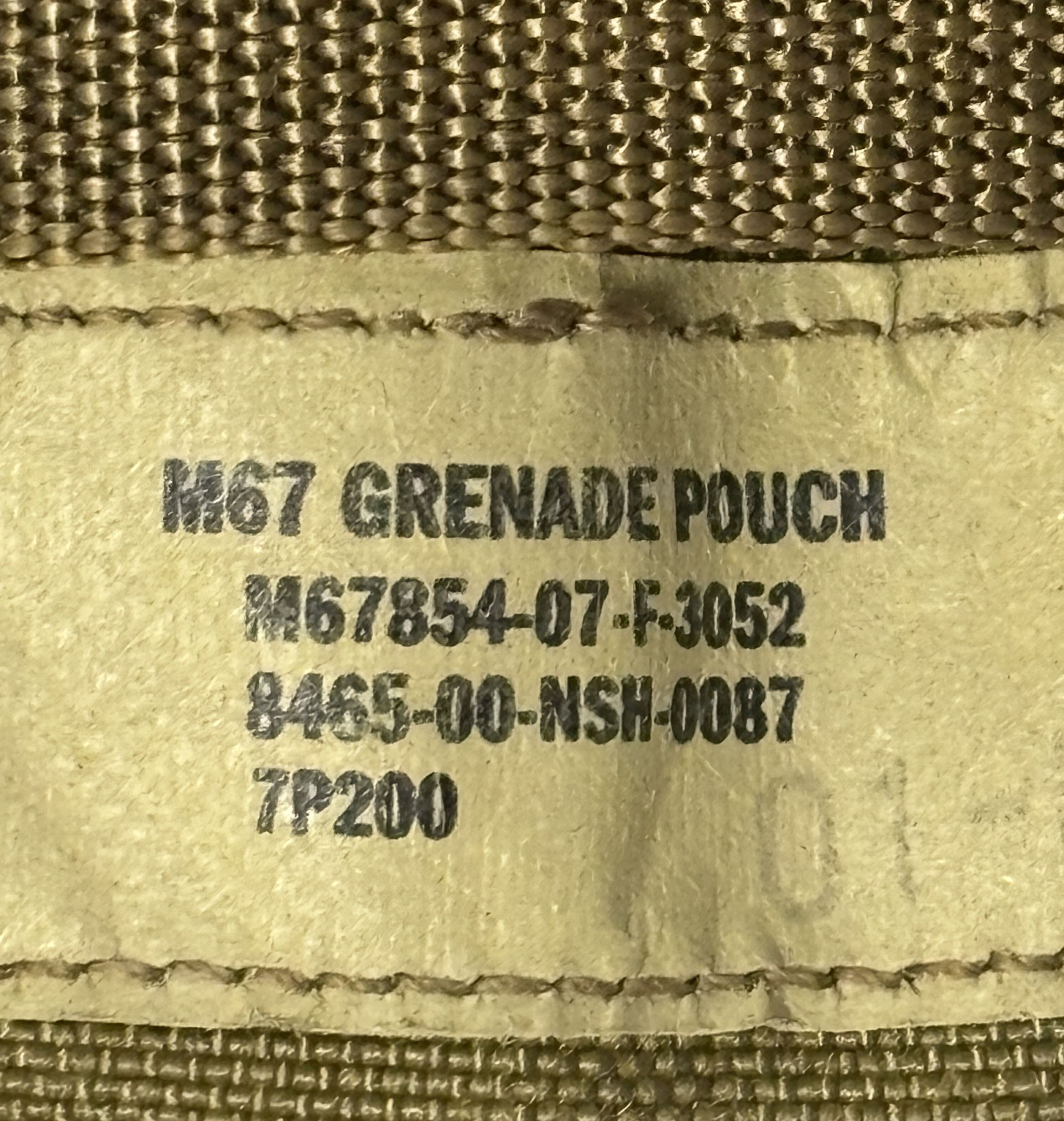 2526❷ 米軍放出品 USED：米軍放出品 M67 グレネードポーチ コヨーテ USMC 海兵隊(A0262