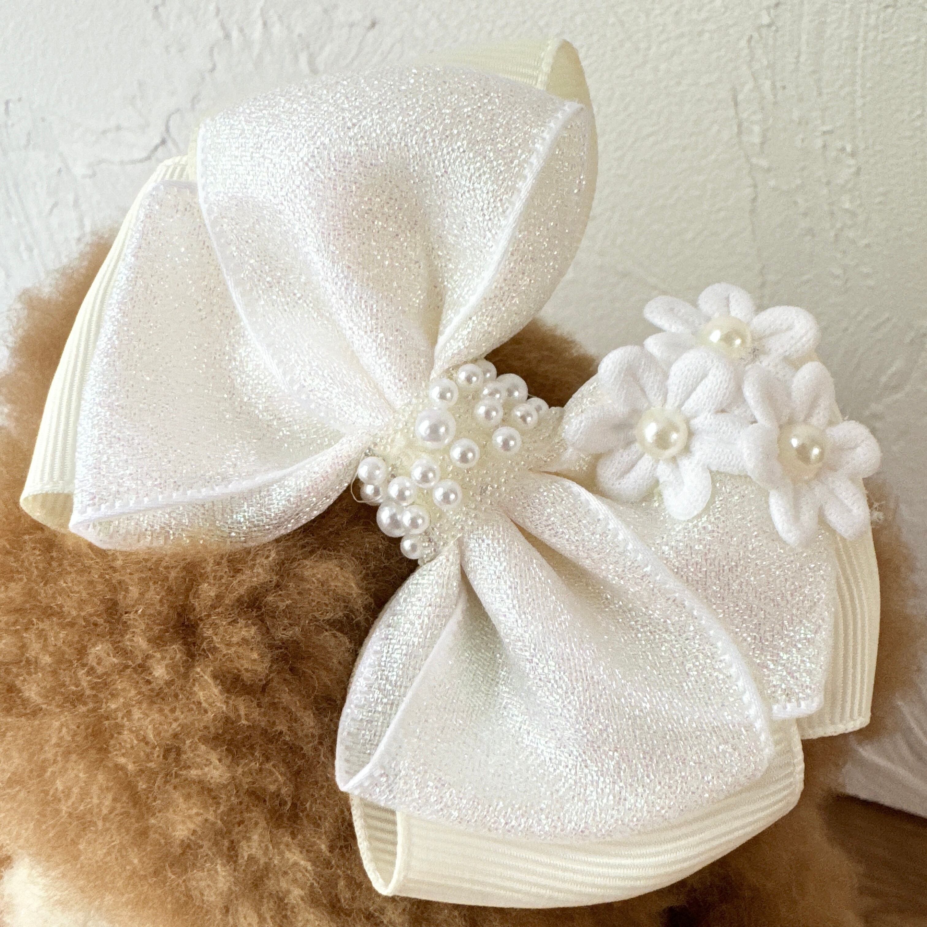 清楚な白い大きなおリボンヘア(後ろ支え付き)