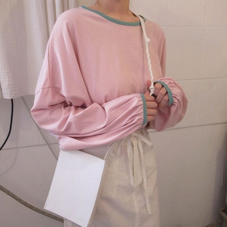 トップス レディース 2色 Tシャツ カットソー 長袖 ボリューム袖 ラウンドネック ストレート かわいい 大人可愛い シンプル カジュアル おしゃれ セクシー おとな ナチュラル こなれ感 ラフ キュート ガーリー ルーズ リラックス 無地 学生 通学 デート お出かけ 女子会 お泊まり 休日 散歩 コンサート ライブ カフェ巡り 街歩き フリーサイズ ゆる ホワイト ピンク 春 秋 10代 20代 30代 40代 ママ 韓国系 着回し 普段使い 楽ちん ファッション モテ トレンド 流行 送料無料