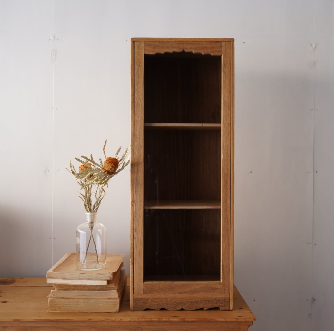 古いガラスケース