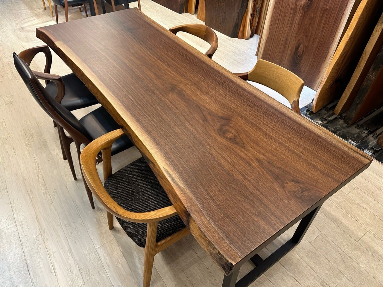 ウォールナット_2220×740-710-840×53_横浜元町店_テーブル天板/一枚板