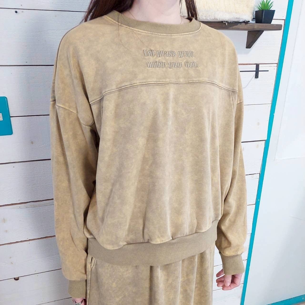 『People's』2410 裏毛ケミカル加工ロゴ刺繍入り切替プルオーバー　フリーサイズ　