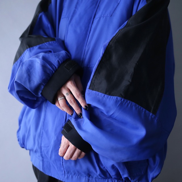 "マルボロ" blue × black good bi-color over silhouette nylon blouson