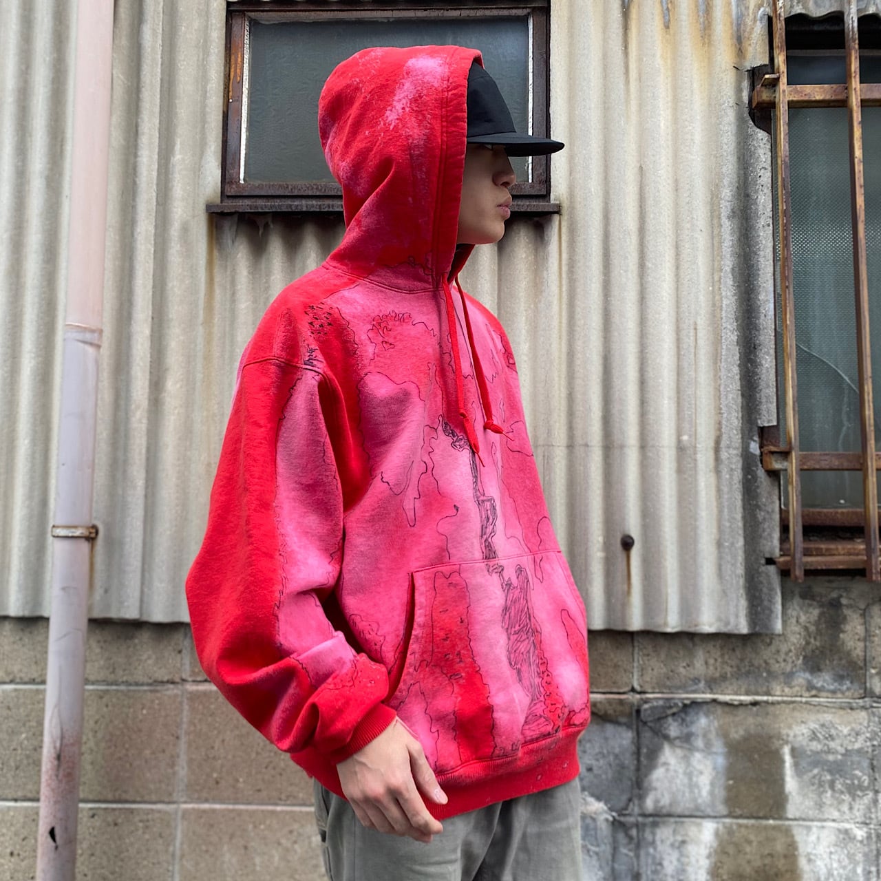 Champion チャンピオン ハンドペイント ブリーチ アート プルオーバースウェットパーカー メンズxl相当 古着 レッド 赤 パーカー Ws22 15 23al15 Cave 古着屋 公式 古着通販サイト Champion チャンピオン ハンドペイント ブリーチ アート プルオーバースウェットパーカー メンズxl相当 古着 レッド 赤 パーカー Ws22 15 23al15 Cave 古着屋 公式 古着通販サイト