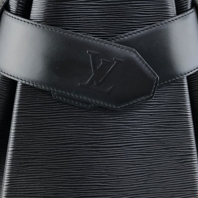 LOUIS VUITTON ルイヴィトン サックデポール エピ ショルダーバッグ ブラック レザー 巾着 vintage ヴィンテージ オールド b75b8t