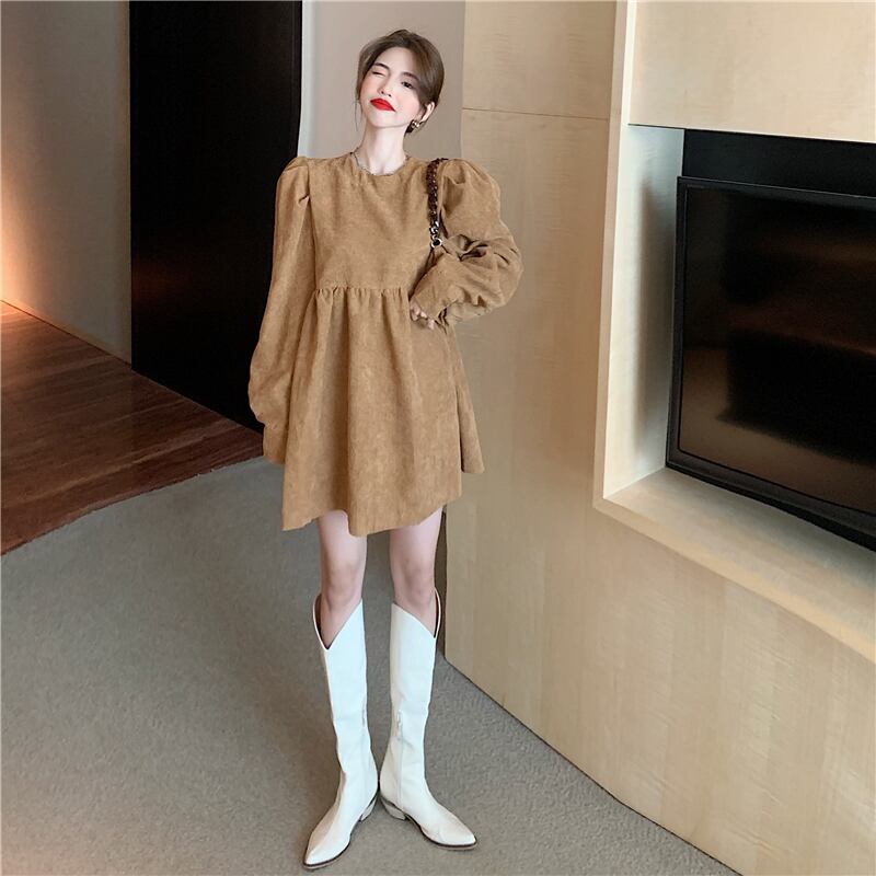 フレンチレトロニッチ無地ワンピース秋女性長袖Aラインショートスカート2020新気質ベルフラワースカート ブラックストロベリース726928711