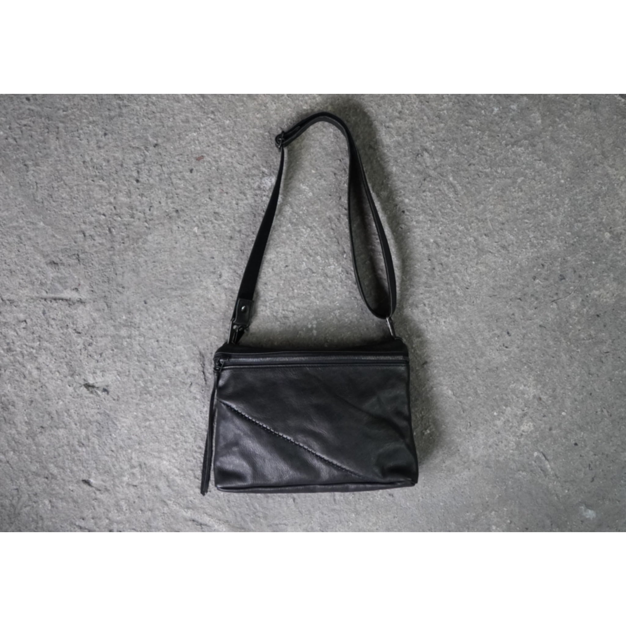 GP19OL_【re;model】mini shoulder bag_Roma cow black