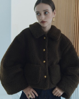 10/31(FRI)21:00ーBoa short coat