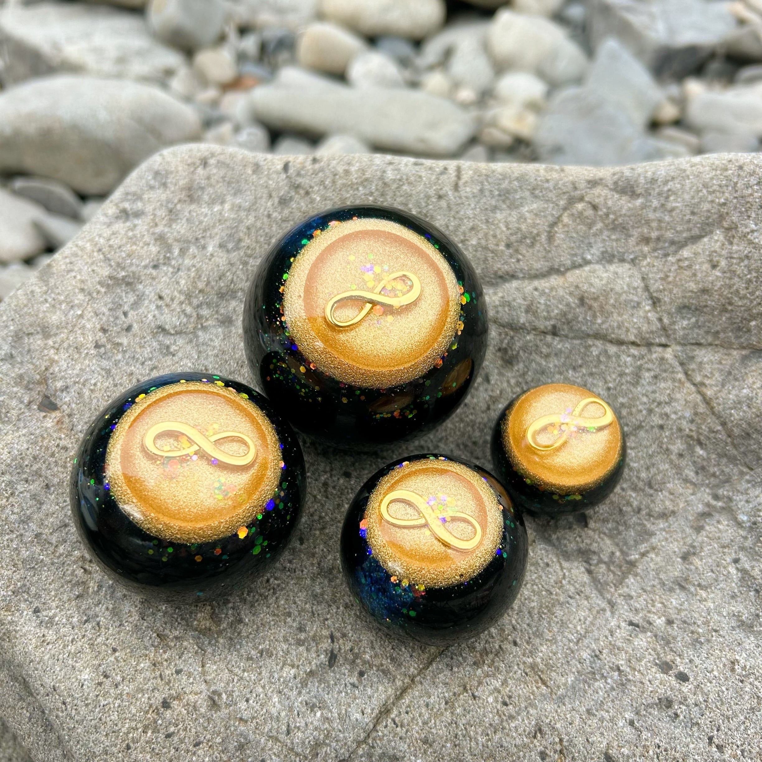 【金黒龍】龍の宝玉オルゴナイト(大玉)