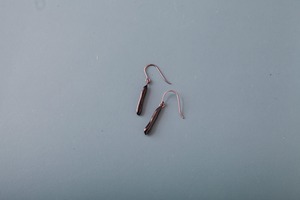 Wire Glass Pierced B02