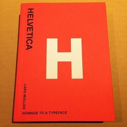 デザインの本「Helvetica: Homage to a Typeface」 - 画像1