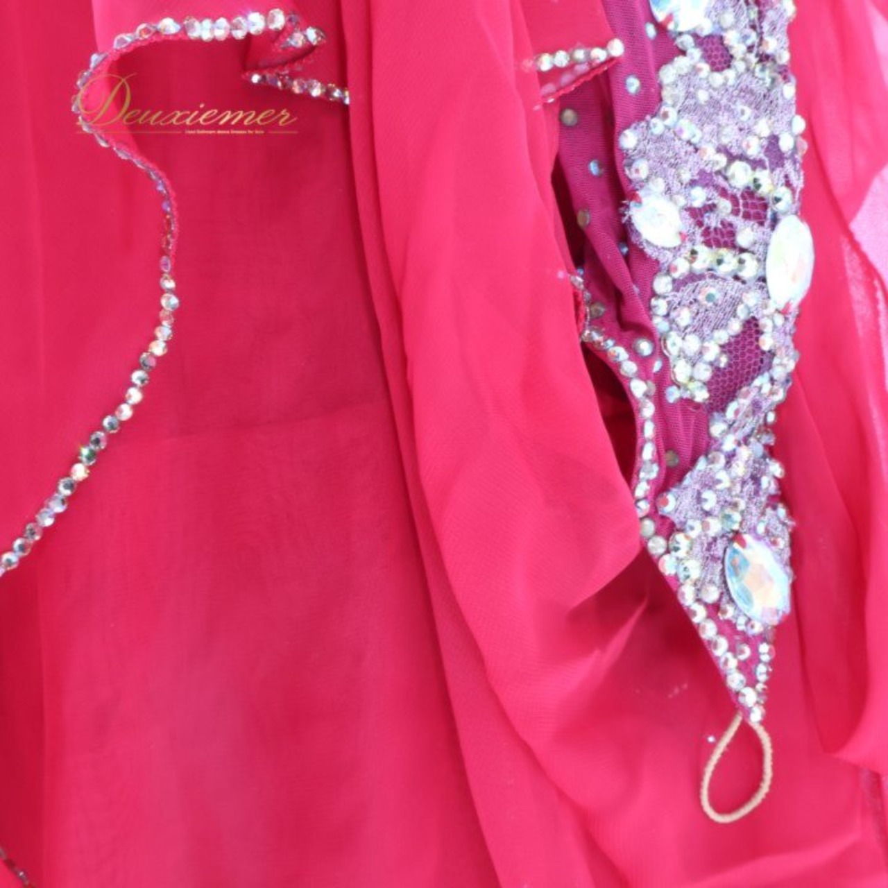 社交ダンス 衣装 スタンダードドレス ワンピース ドレス レッド系 シルバー系 赤 フロート レース デモ 競技 ダンス パーティ 発表会 落ち感 高級感 上品 社交ダンスワンピース レディース 社交ダンスドレス デモンストレーション ビジュー ラインストーン フロートレース ワンピースドレス ラグジュアリー 大人可愛い 華やか フェミニン 演技衣装 舞台衣装 発表会衣装