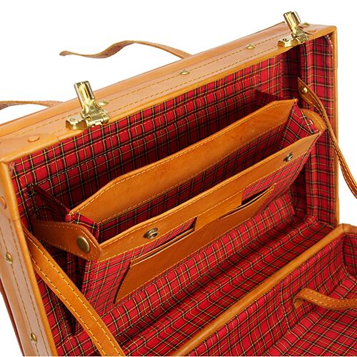 リュックトランク】背負えるリュックサック型のヌメ革のトランクケース