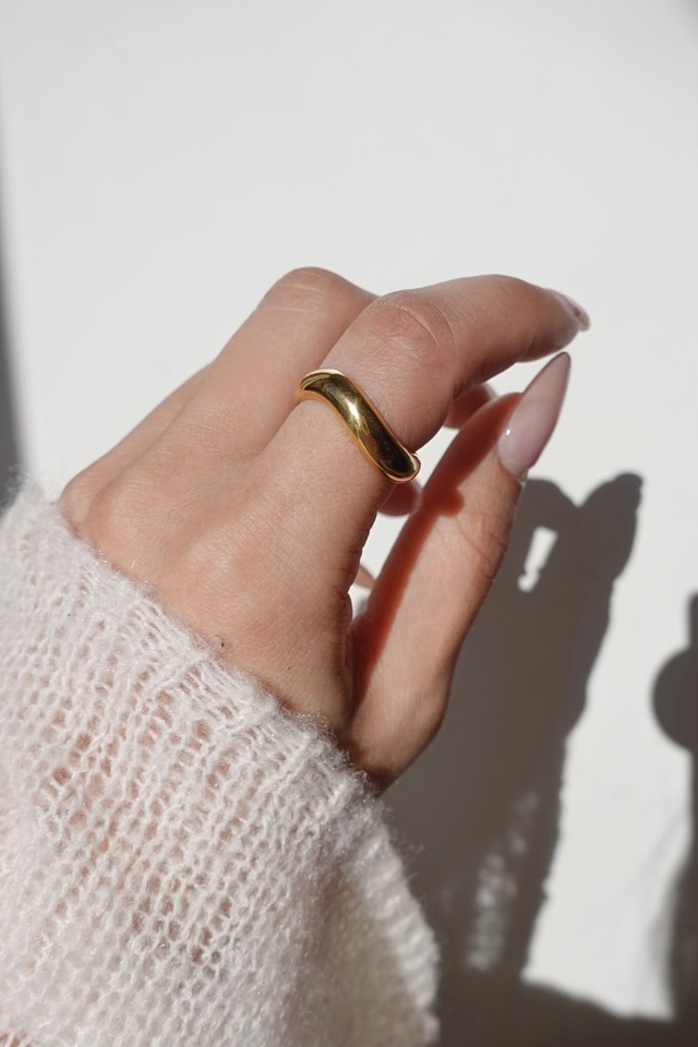 nuance curve ring