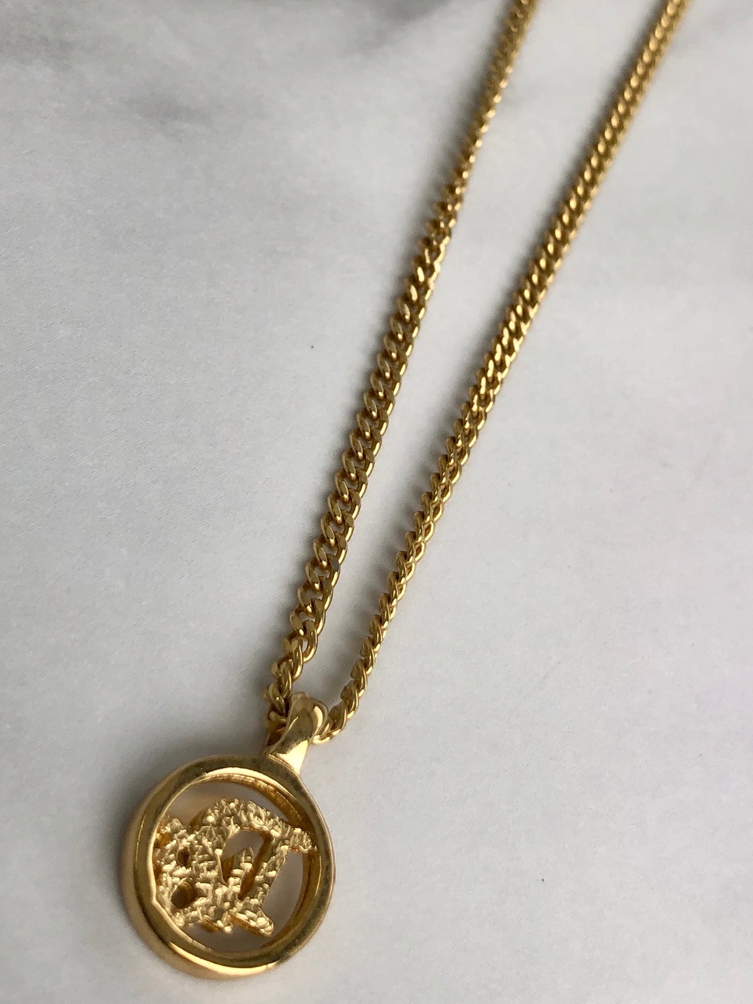 Christian Dior クリスチャン ディオール ネックレス ゴールド ロゴ