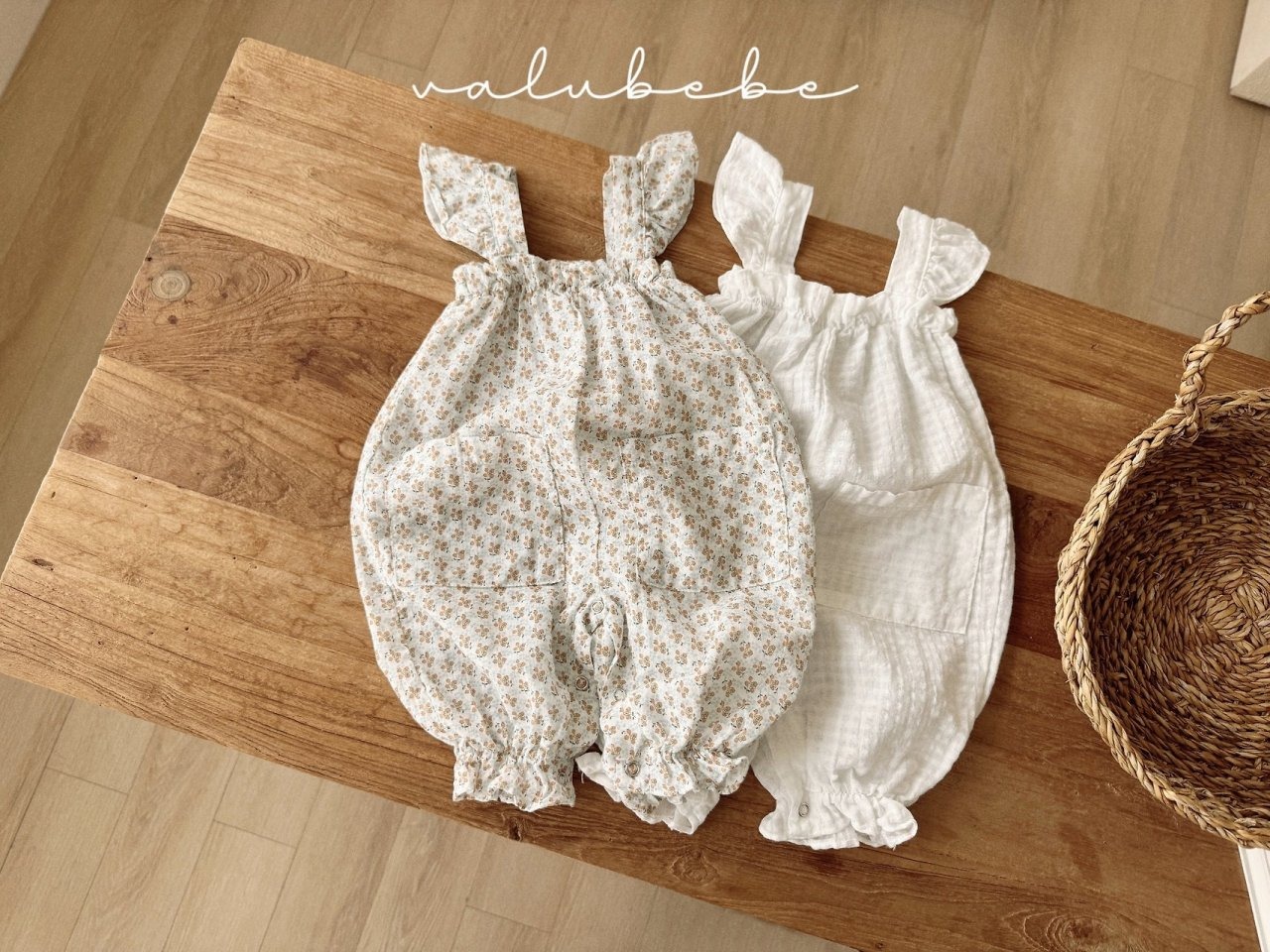 [valubebe] Frilled Wings Suspenders Bodysuit / [벨루베베] 프릴날개멜빵슈트
