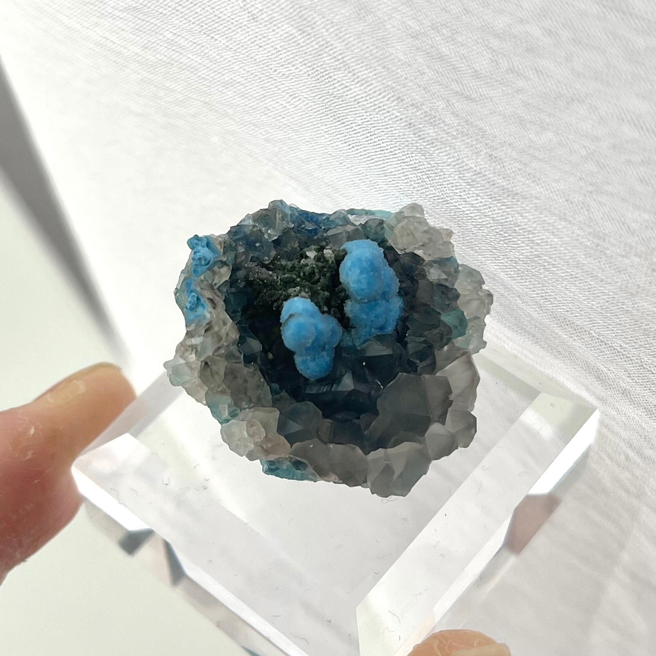 プランチェアイト / クォーツ【Plancheite on Quartz】コンゴ共和国産
