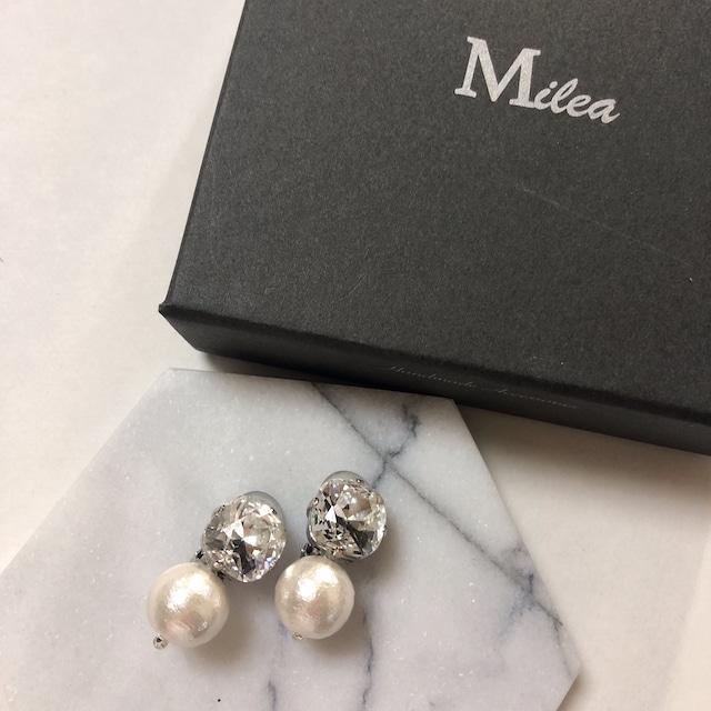 大粒クリスタル&ホワイトコットンパール 人気イヤリング