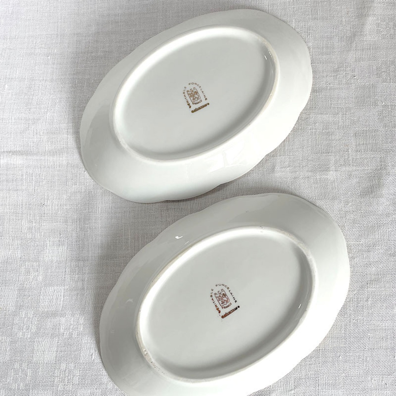 ラヴィエ　オーバルプレート　中皿　小花散る白磁 12twdz14-2