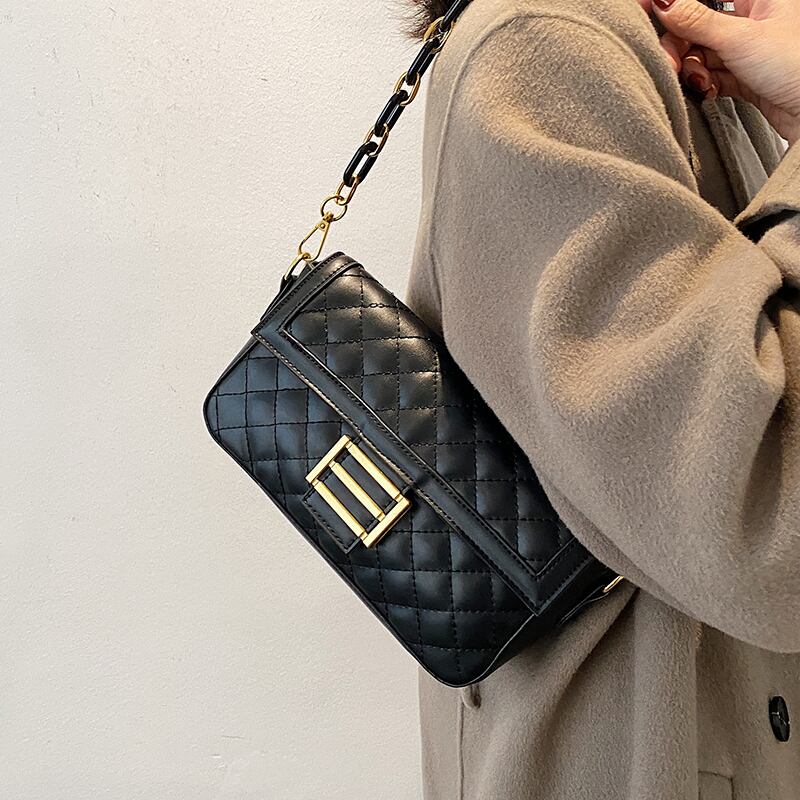 オータムウィンターレッド 秋物 冬物 スクウェア メッセンジャーバッグ 手作りハンドバック80442378307