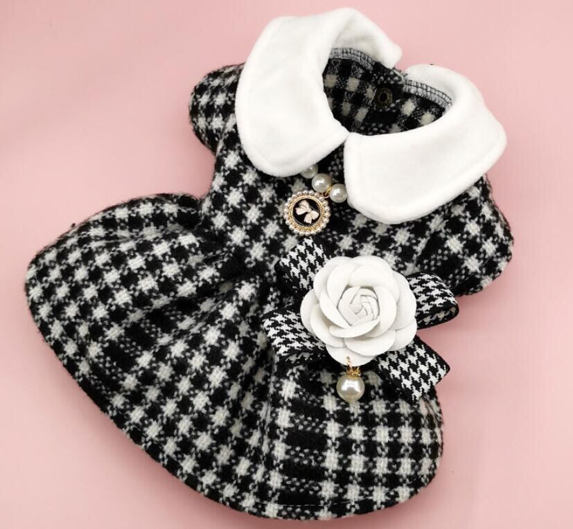 おすすめ☞《予約》№3101265 モノクロトーンアクセサリーワンピ