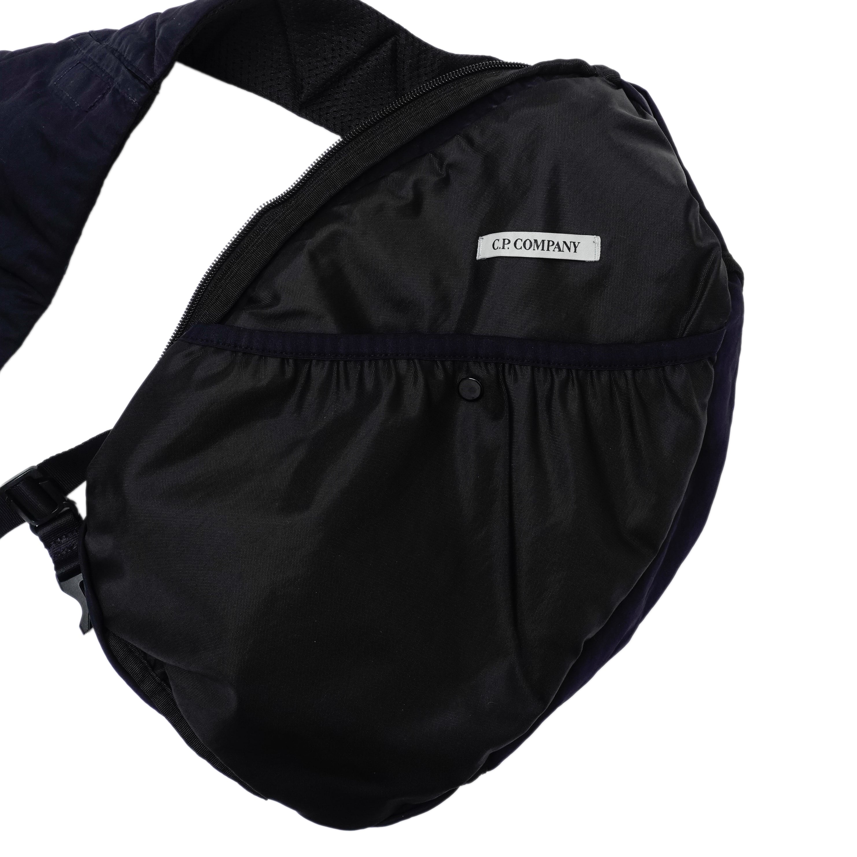 C.P. COMPANY NYLON B CROSSBODY BACKPACK (TOTAL ECLIPSE - BLUE