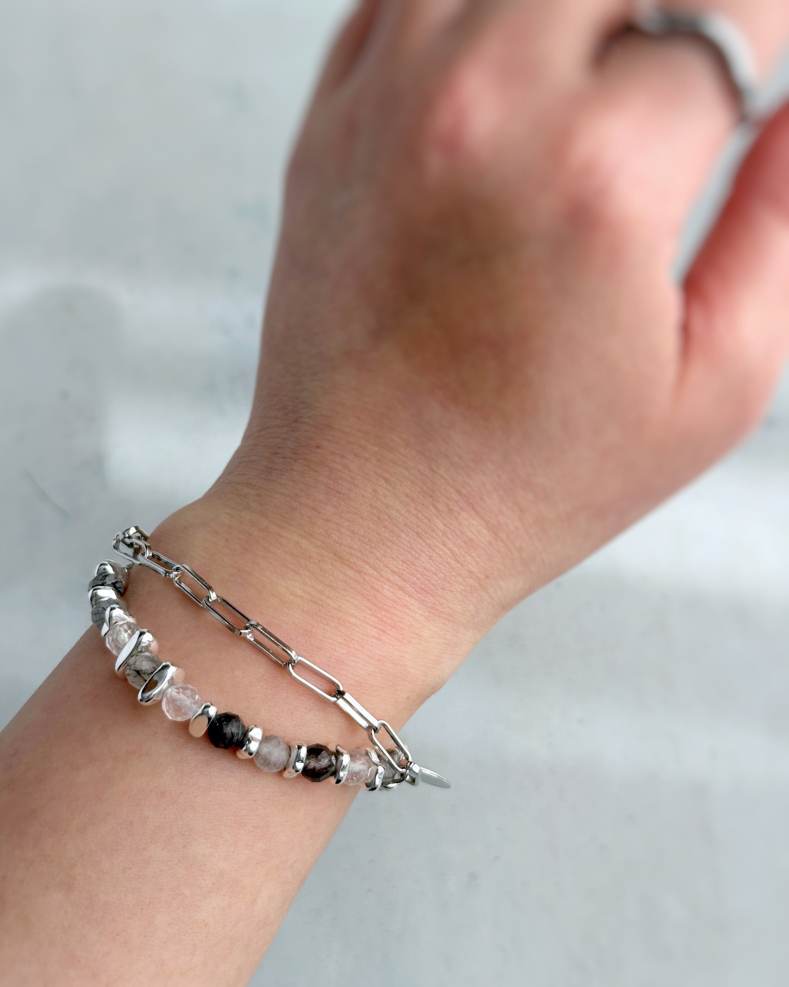 Chain & stone bracelet(ブラックトルマリンインクォーツ)