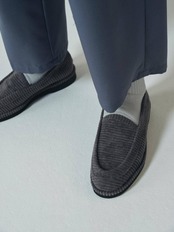 Raza House Shoes (Wide Corduroy) - Gray -