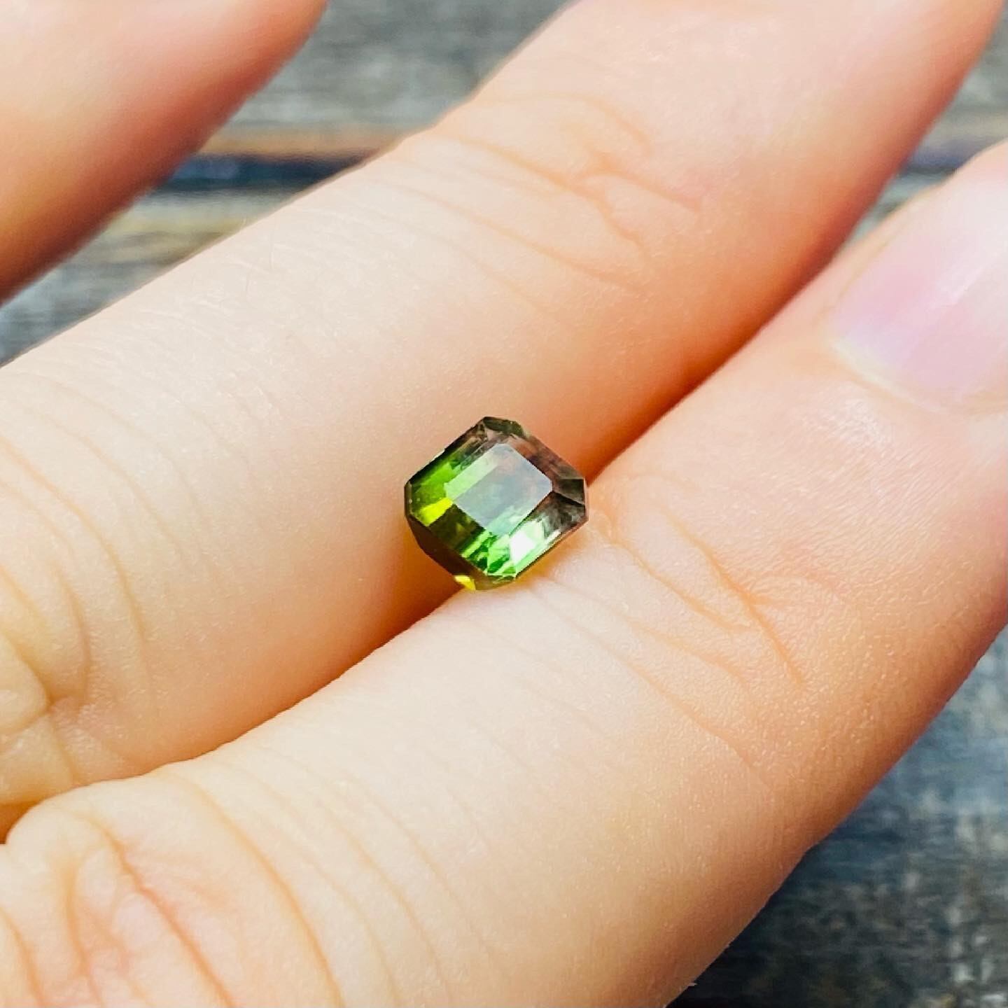 竹林バイカラートルマリン