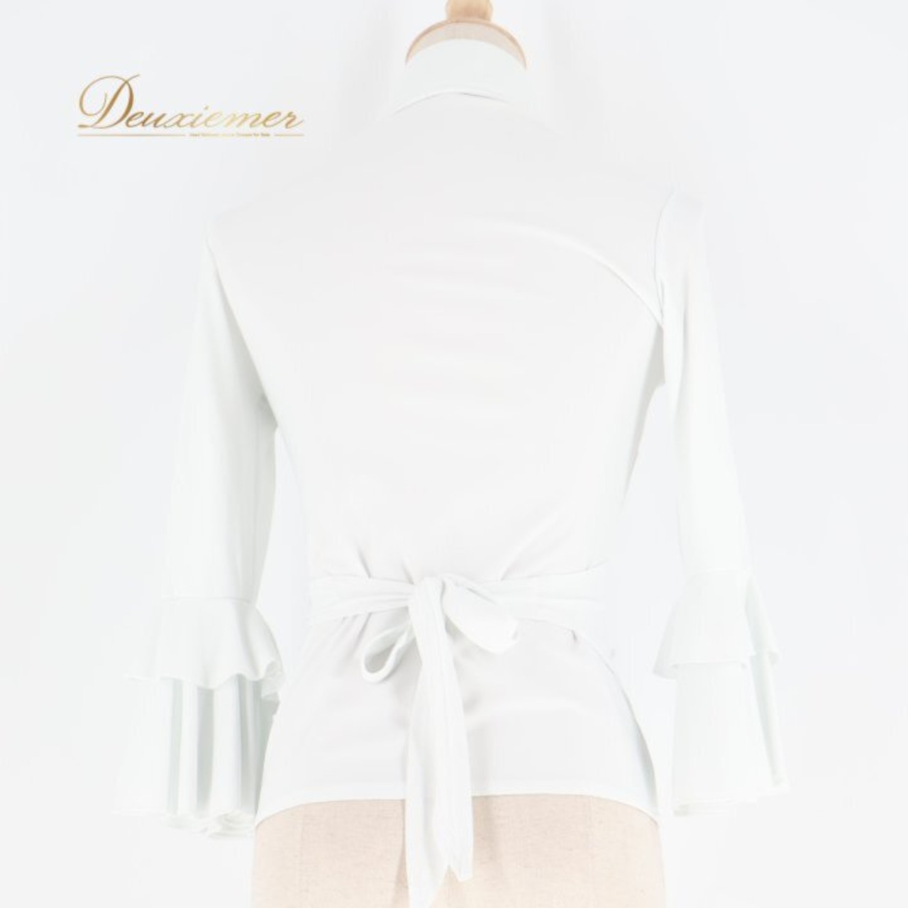 フラメンコ衣装 トップス ブラウス ホワイト系 白 無地 伸縮 ストレッチ リボン 襟付き レッスン 練習着 ダンス パーティ 発表会 フラメンコ 白系 レディース レッスン用 練習用 ダンス衣装 衣装 コスチューム 伸びる 舞台用 ストレッチ素材 薄手