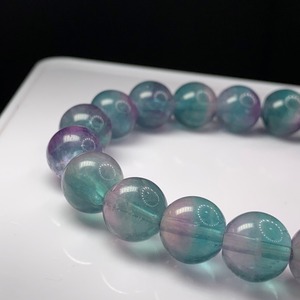 f70幻想的な色合い♪フローライトブレスレット