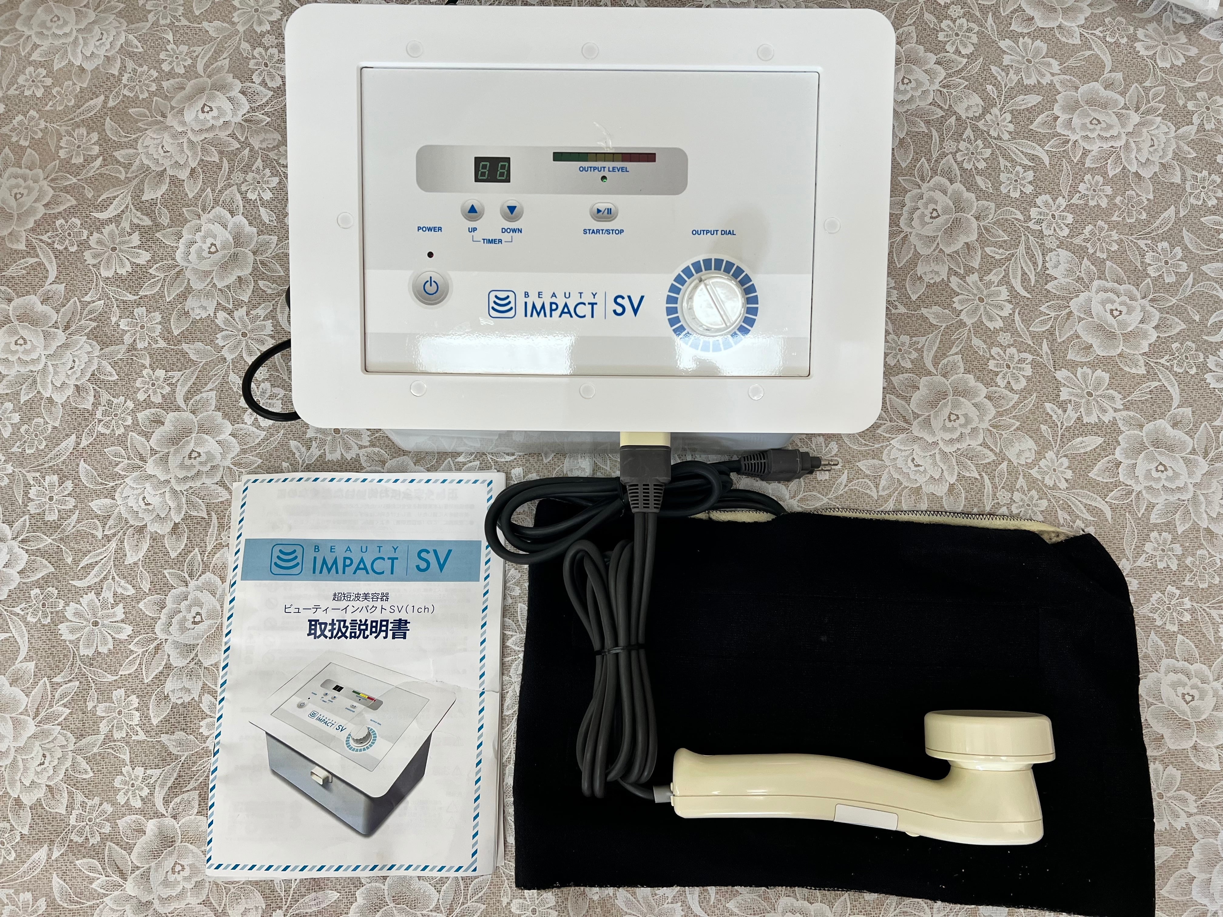 クワトロバーストキャビプレミア キャビテーション EMS RF 美容機器