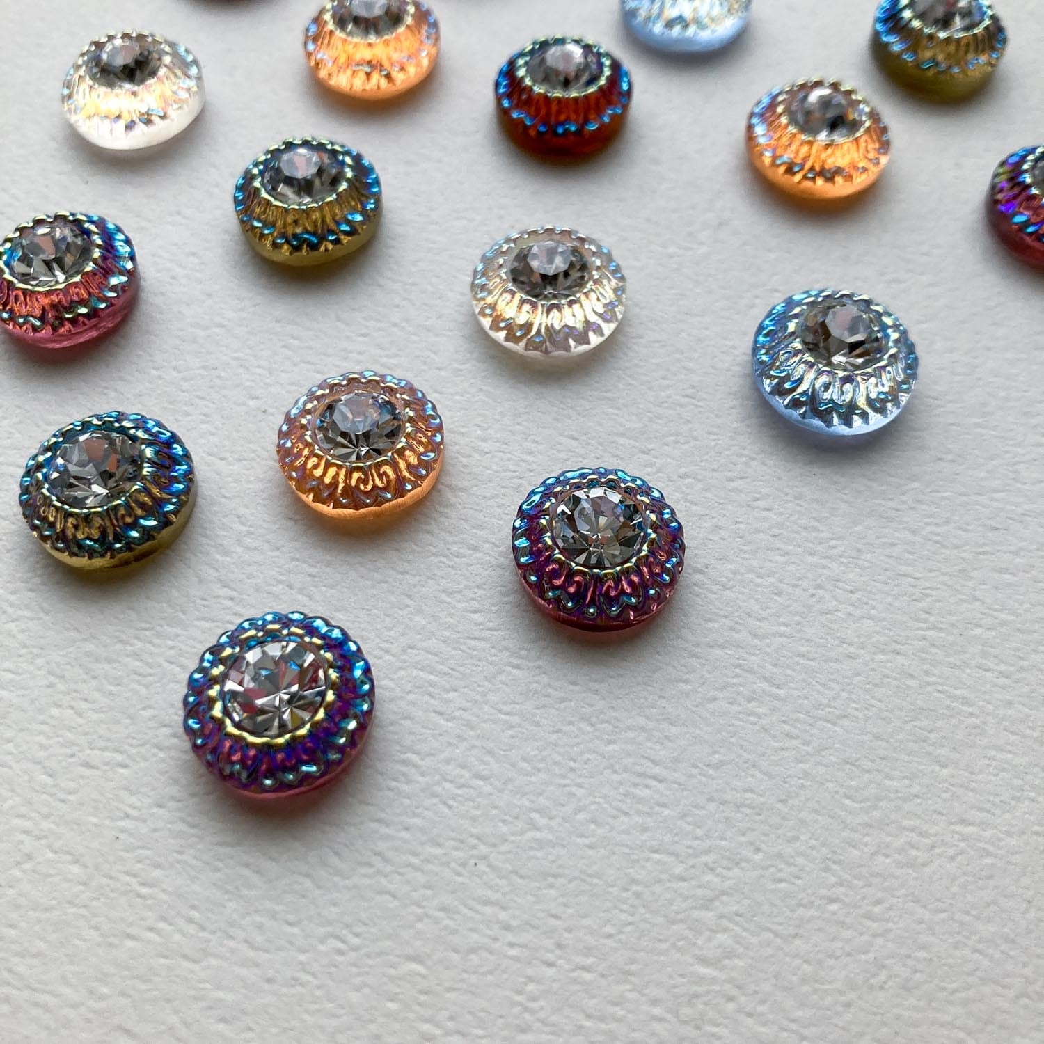 ヴィンテージボタン カボション ガラス ガラスカボション チェコガラス チェコ/ガラスカボション/ミルキーグリーン×ゴールド/約14×10mm